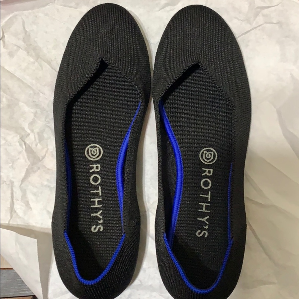 Size 9 Black Rothys